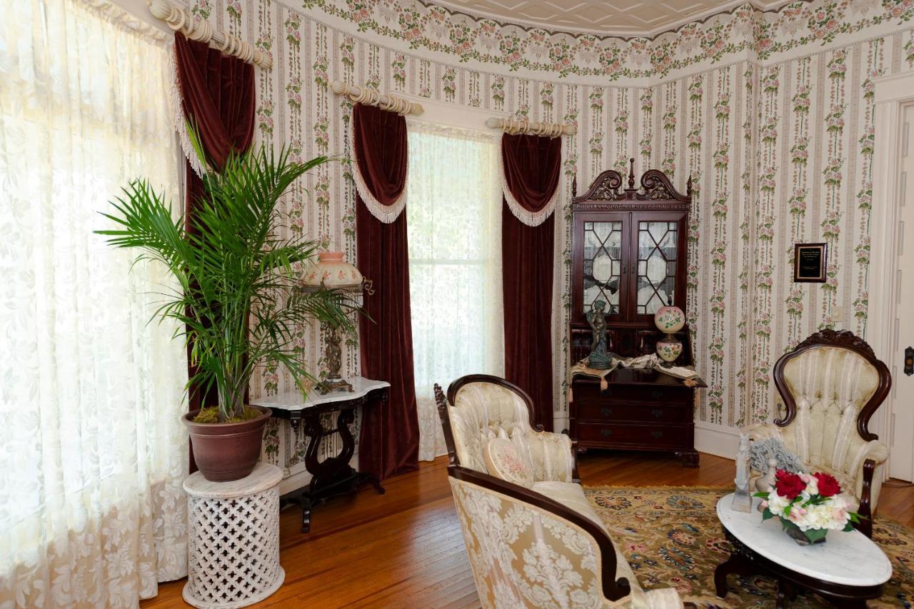 Captain Henderson House Hotel Аркаделфия Екстериор снимка