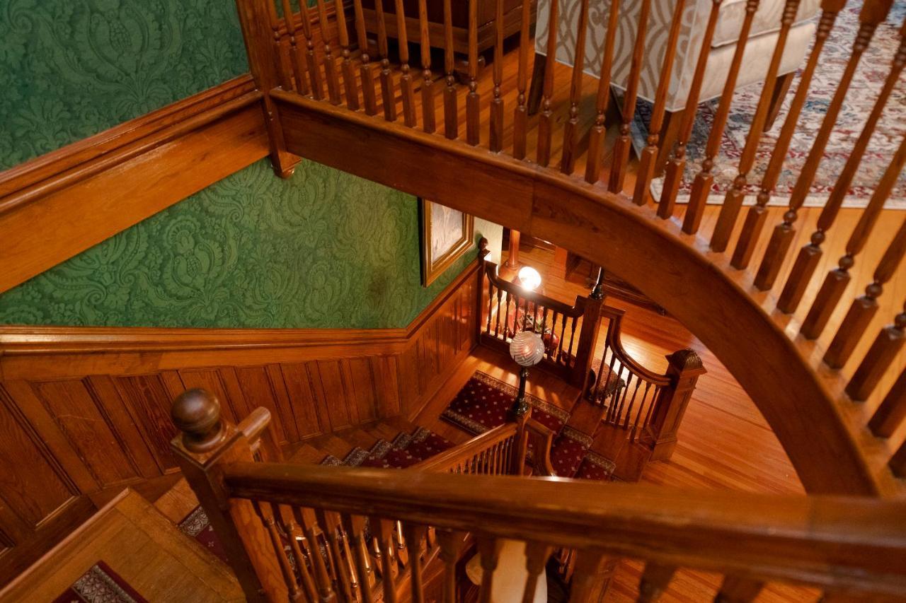 Captain Henderson House Hotel Аркаделфия Екстериор снимка