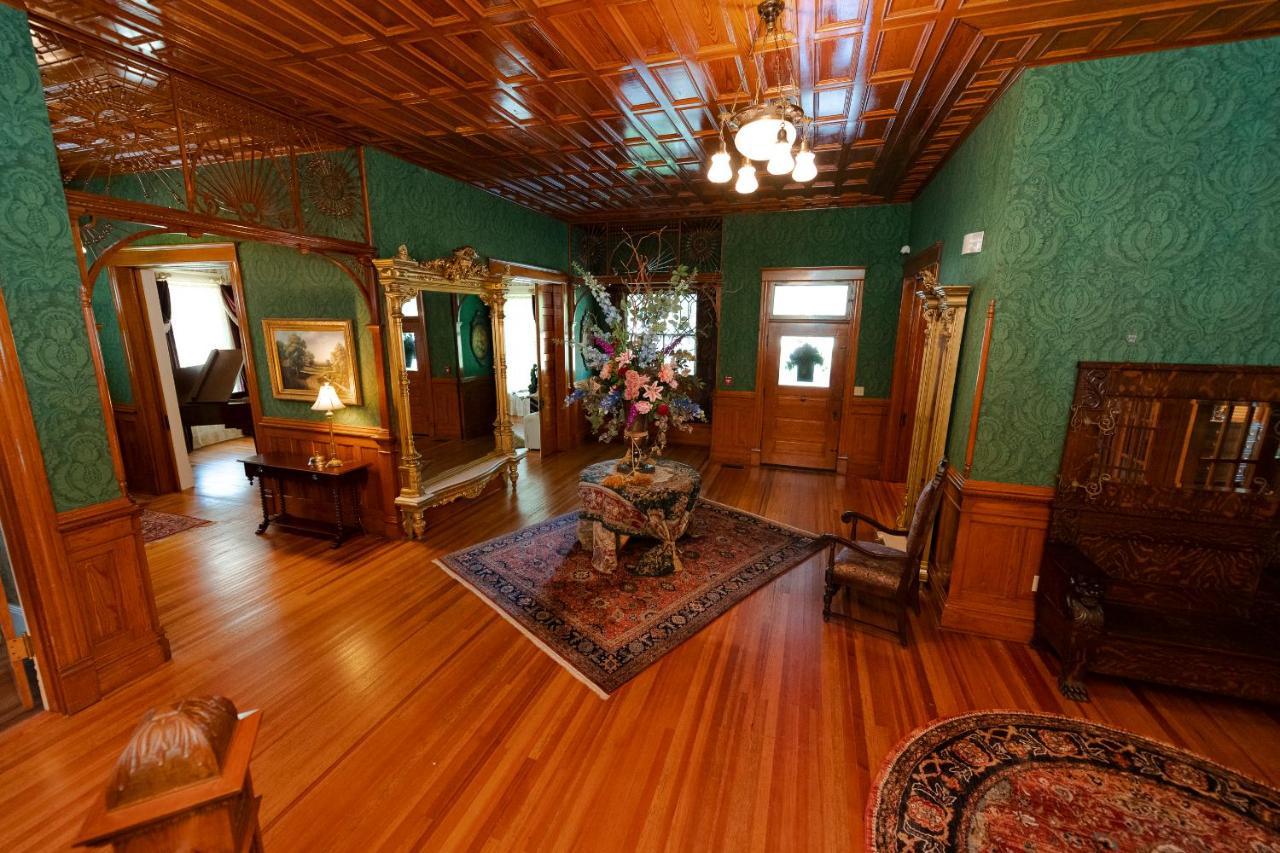 Captain Henderson House Hotel Аркаделфия Екстериор снимка