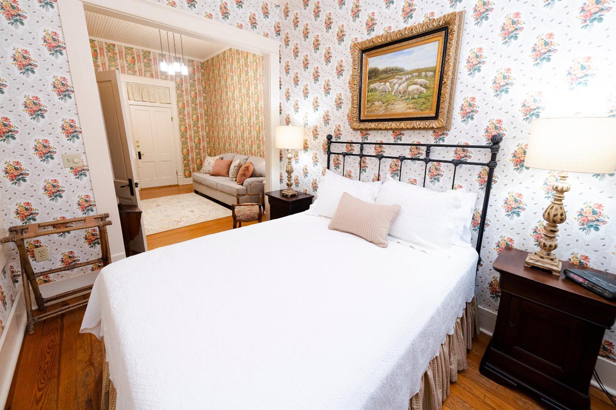 Captain Henderson House Hotel Аркаделфия Стая снимка